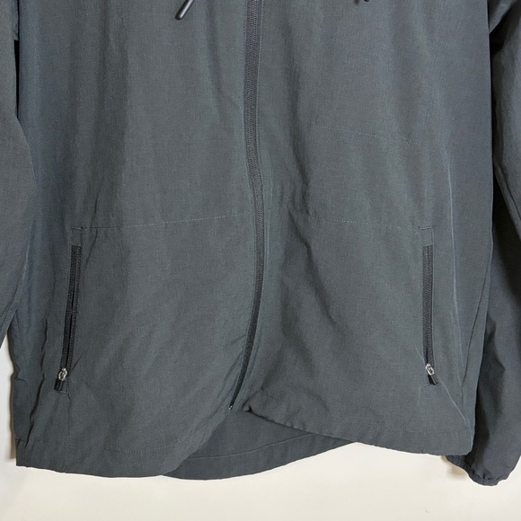 Vuori Outdoor Trainer Shell Black hooded womens lightweight pockets vw501 Sz M - Picture 6 of 16